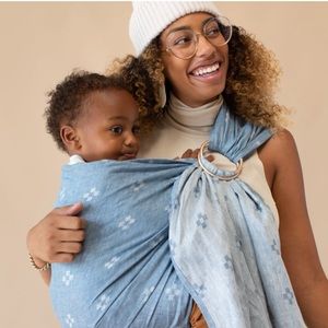 NWOT!! Wildbird Ring Sling Suri